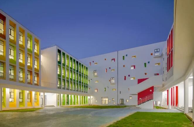 �Ϸ����������≦�����҃�(n��i)��(hu��)�������